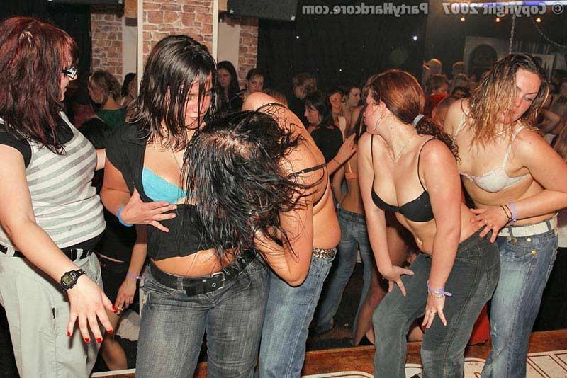 15P European amateur babes fuck on orgy sex party w/ strippers