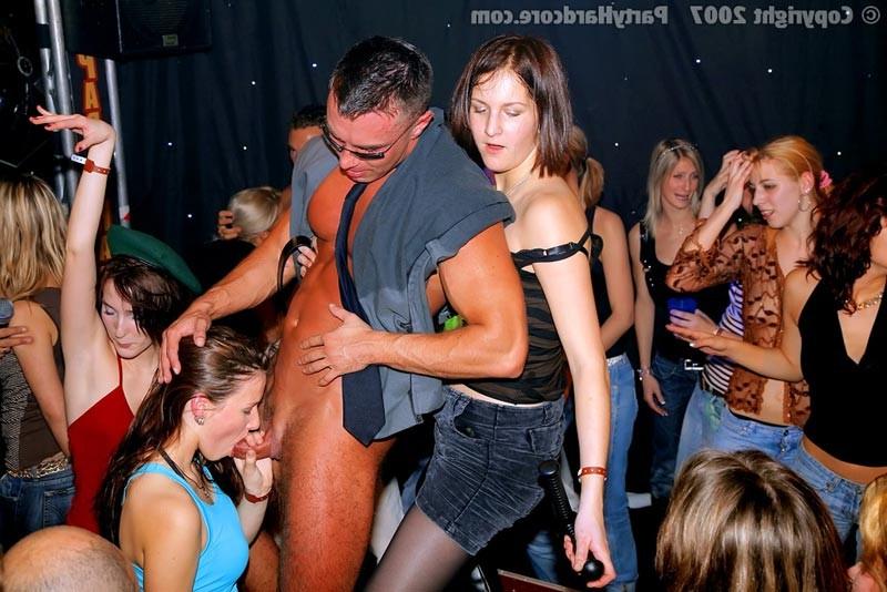 15P Gorgeous european amateur babes orgy sex party w/ gogo boys