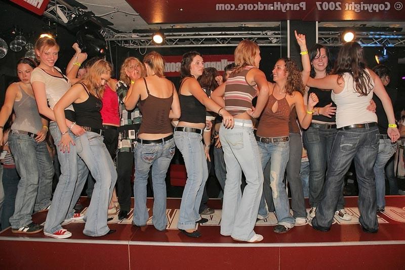 15P Sexy amateur babes fucked on stage show orgy sex party