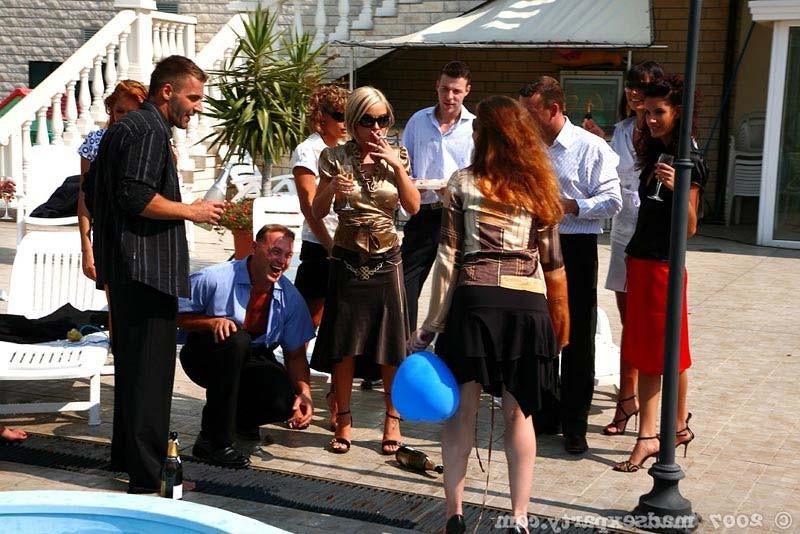 15P Outdoor orgy sex party inside and outside the pool
