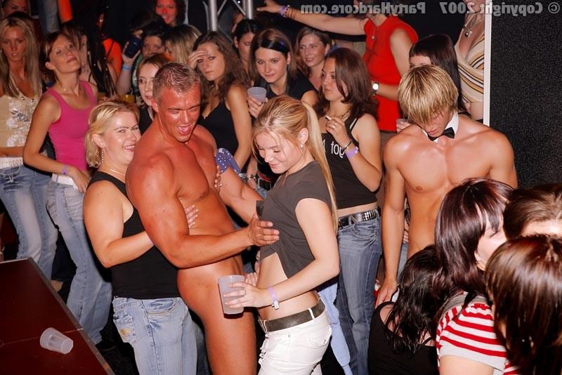 15P Amateur girls fucking at the huggest orgy sex party