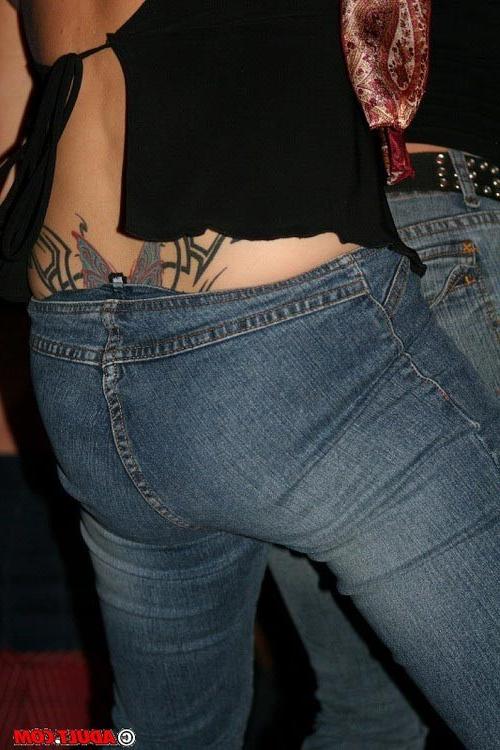 20P Drunk horny chicks enjoy wild naughty groupsex party
