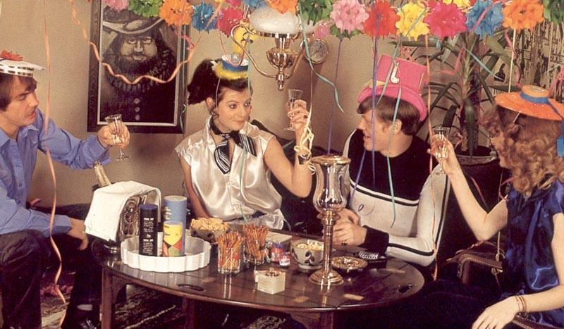 16P Seventies people having dirty groupsex
