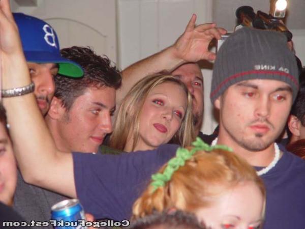 16P Drunk college rave sex party