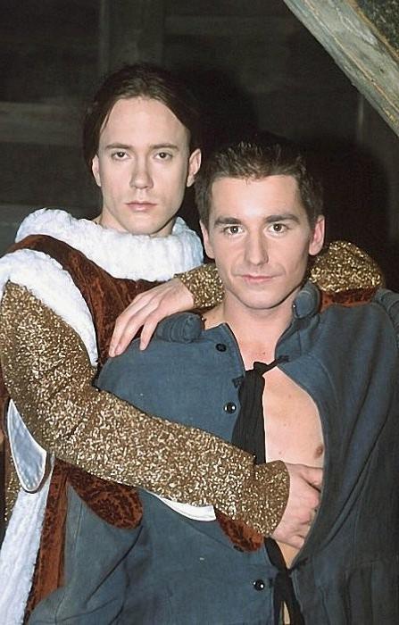 20P Dudes in costumes suck n fuck in an ancient castle