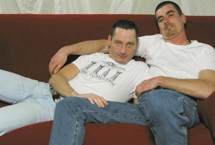20P Two studs in jockstraps foreplay and blowjob gusto