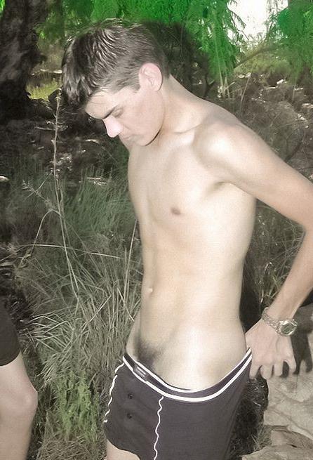 20P Fresh college dudes blowing up and facial cumming in the forest