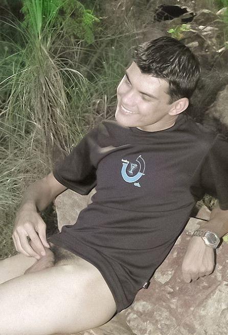20P Fresh college dudes blowing up and facial cumming in the forest