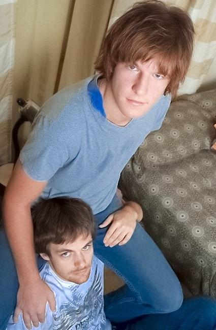 20P Two gorgeous college fellows undressing each other after classes