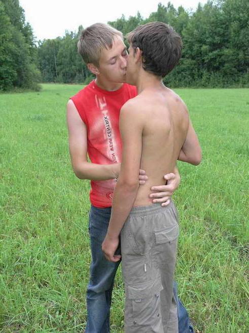 16P Cute boys get dirty on DVD movies and photos!