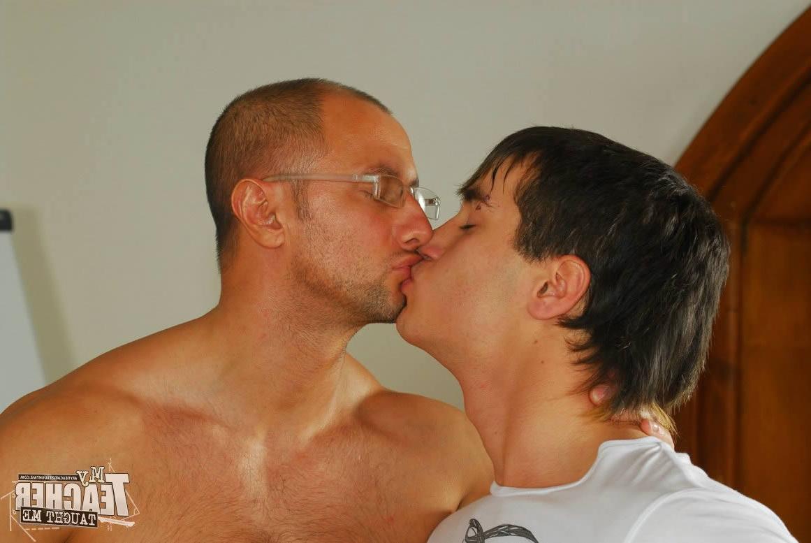 14P Teacher Harris teaches student the pleasure of male sex