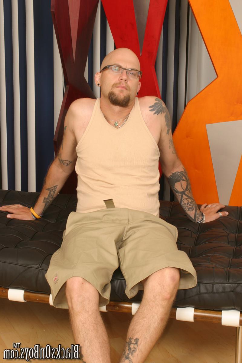 15P Tattoed white stud gets anal sex by black meats