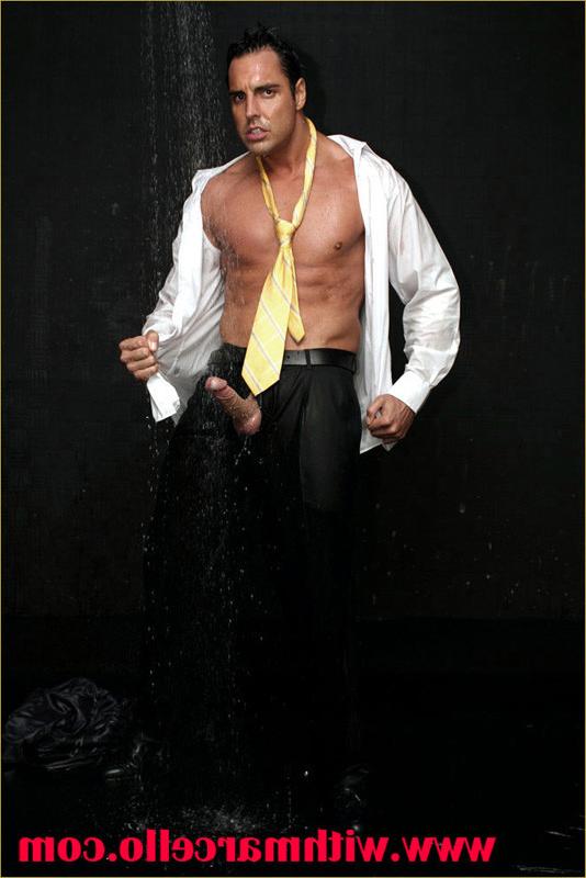 12P Stud in business suit gets wet and strips in the shower