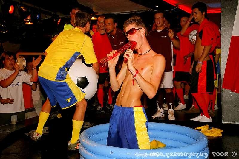 20P Sporty gays in soccer outfits go for a hole in one