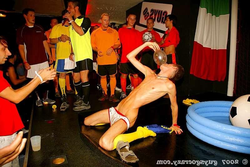 20P Sporty gays in soccer outfits go for a hole in one