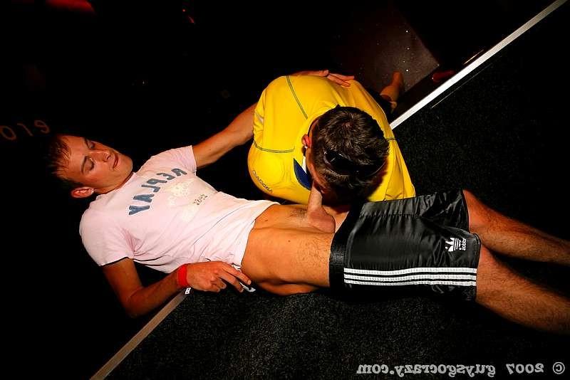 20P Sporty gays in soccer outfits go for a hole in one