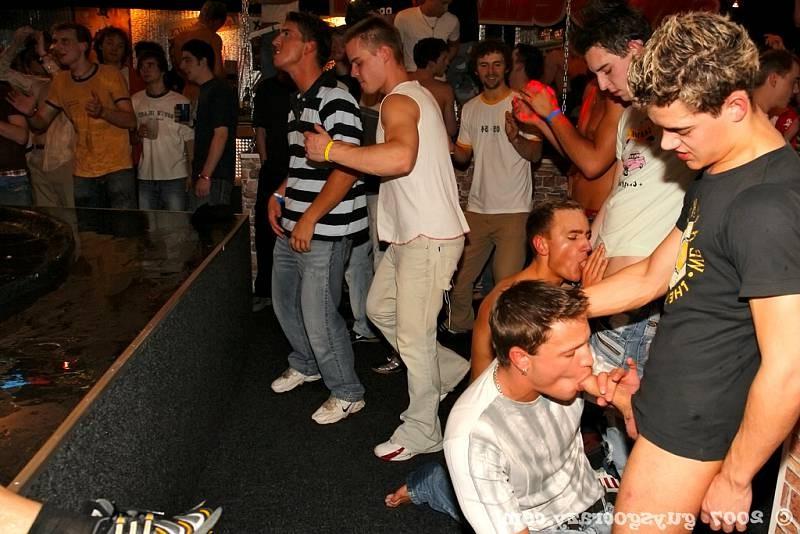 20P Strippers seduce amateur boys to lick their ass