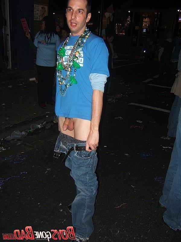 16P Drunk studs flash cock in street