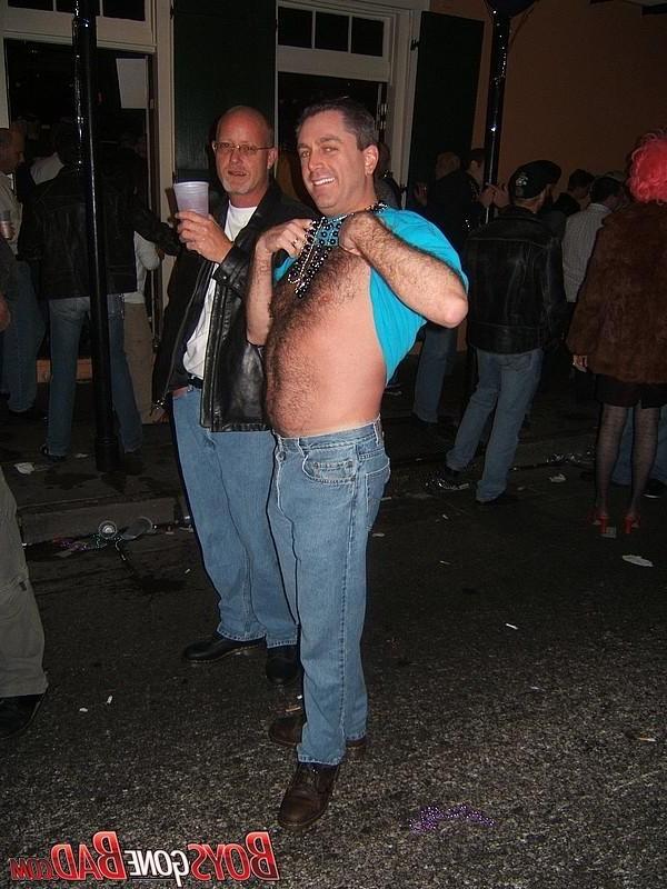 16P Drunk studs flash cock in street