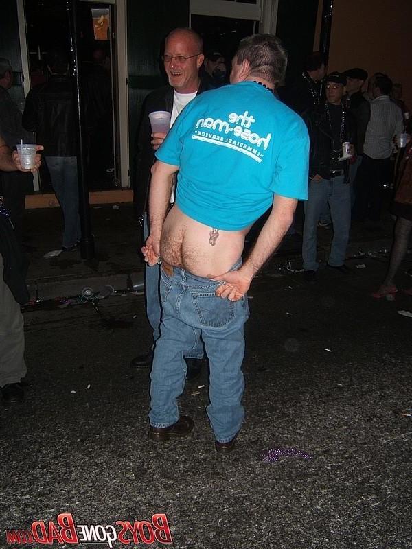 16P Drunk studs flash cock in street