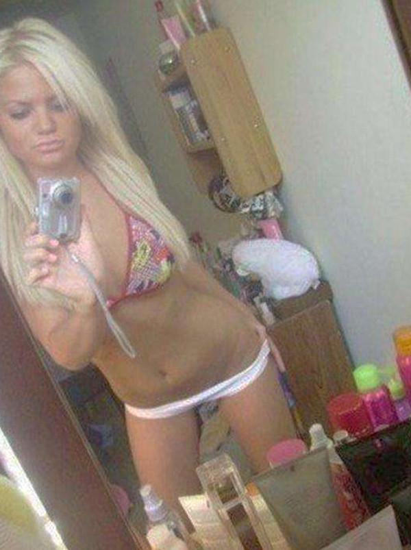 15P Very happy amateur teens with perfect bodies strip