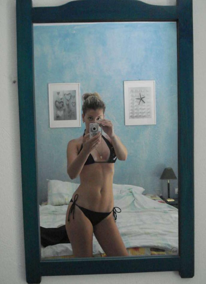 15P Amateur self-shooting teens showing their bodies