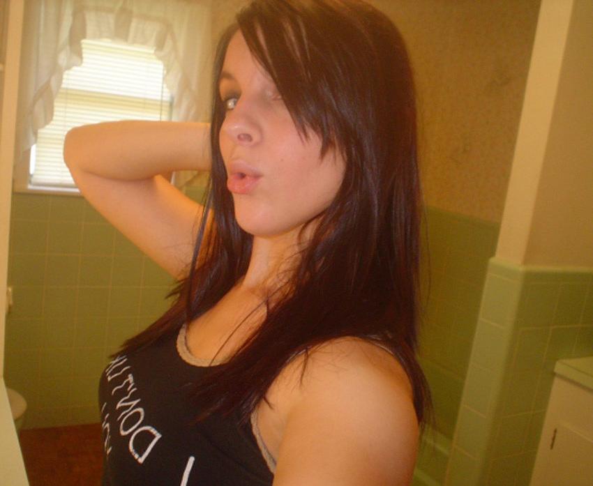 15P Selfshooting hotties