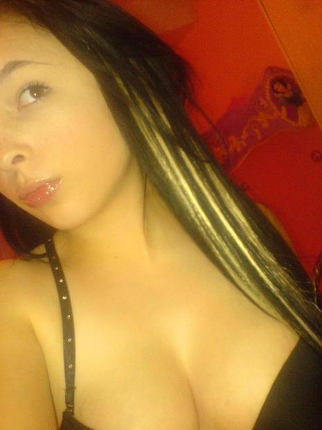 15P More selfshooting honeys part 2