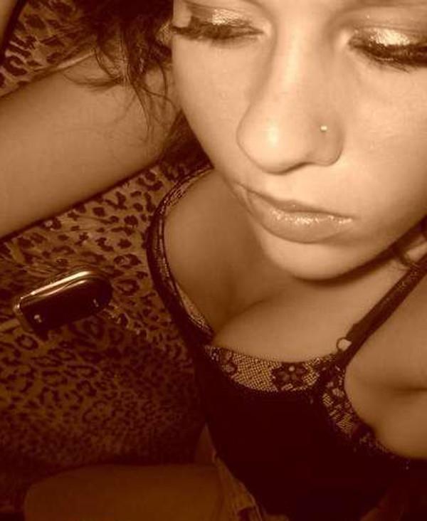 15P Selfshooting hotties