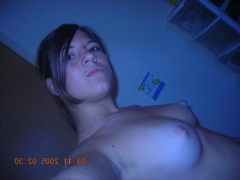 15P Loads of sexy young chicks
