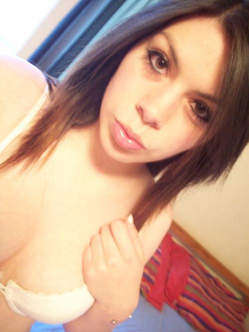 15P Gorgeus drunk girls showing their tits and pussies