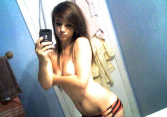 15P Amateur self-shooting teens showing their bodies