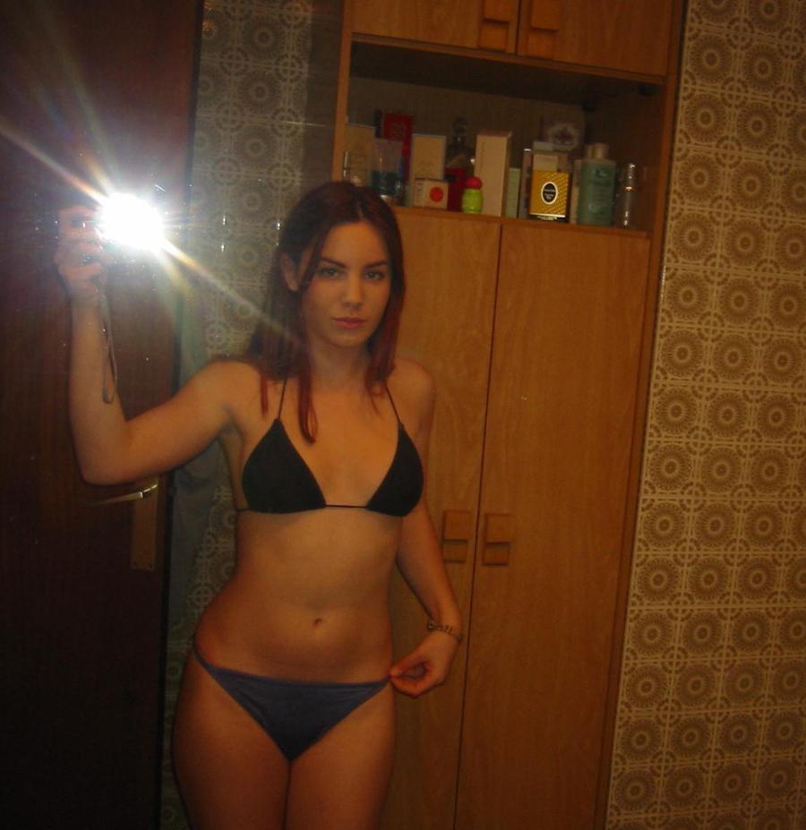 15P Cutie amateur girls showing tits and sweet pussies