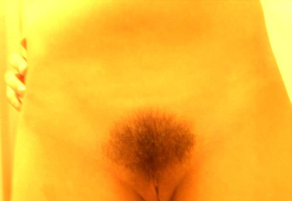 15P Naked Asian teen selfshooters