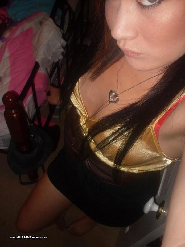15P Naked Asian teen selfshooters