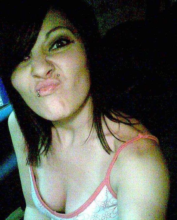 15P Babes posing and shooting
