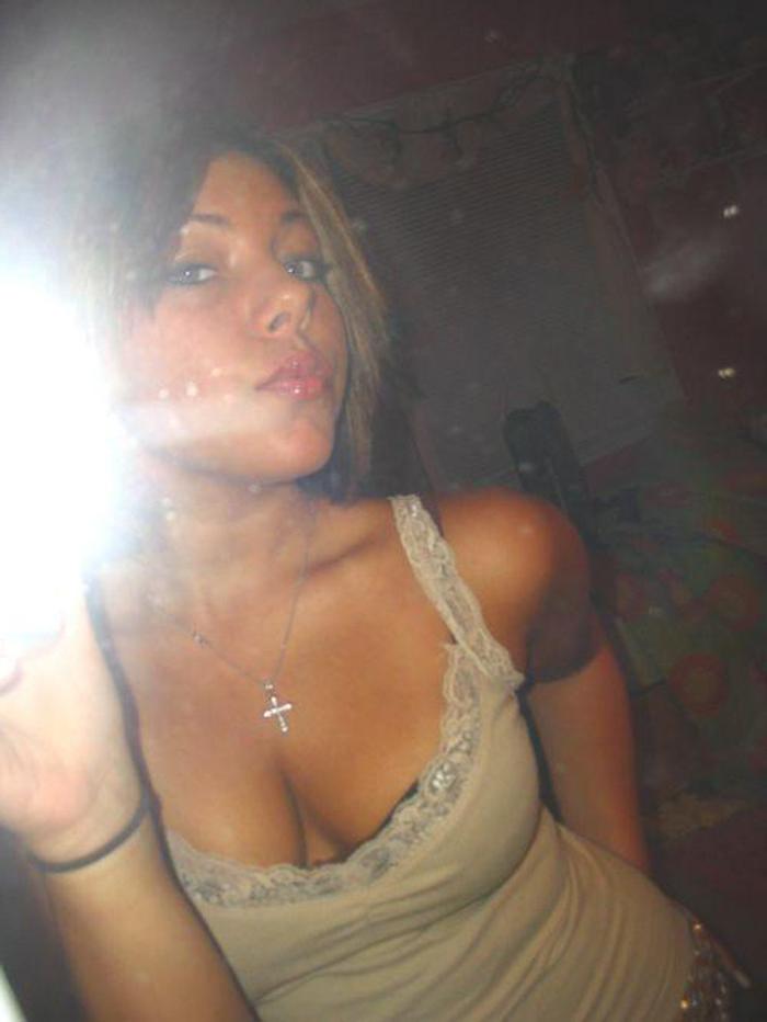15P Babes posing and shooting