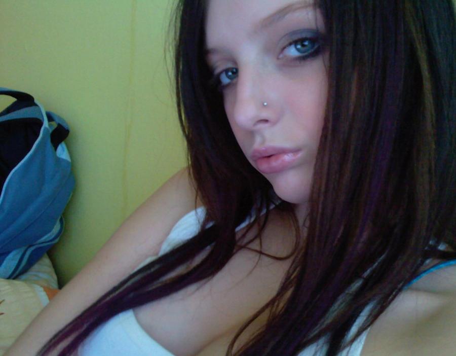 15P Cutie amateur girls showing tits and sweet pussies