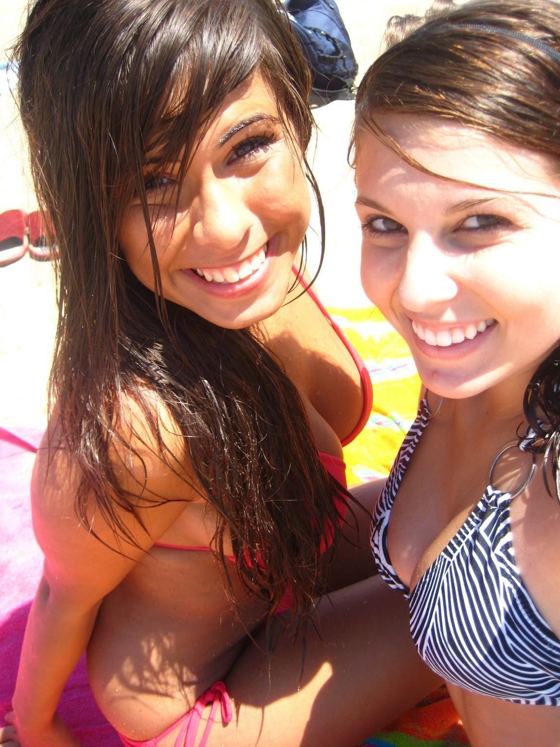 15P Cutie amateur girls showing tits and sweet pussies