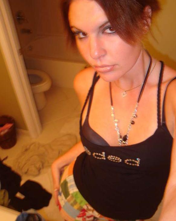15P Cutie amateur girls showing tits and sweet pussies