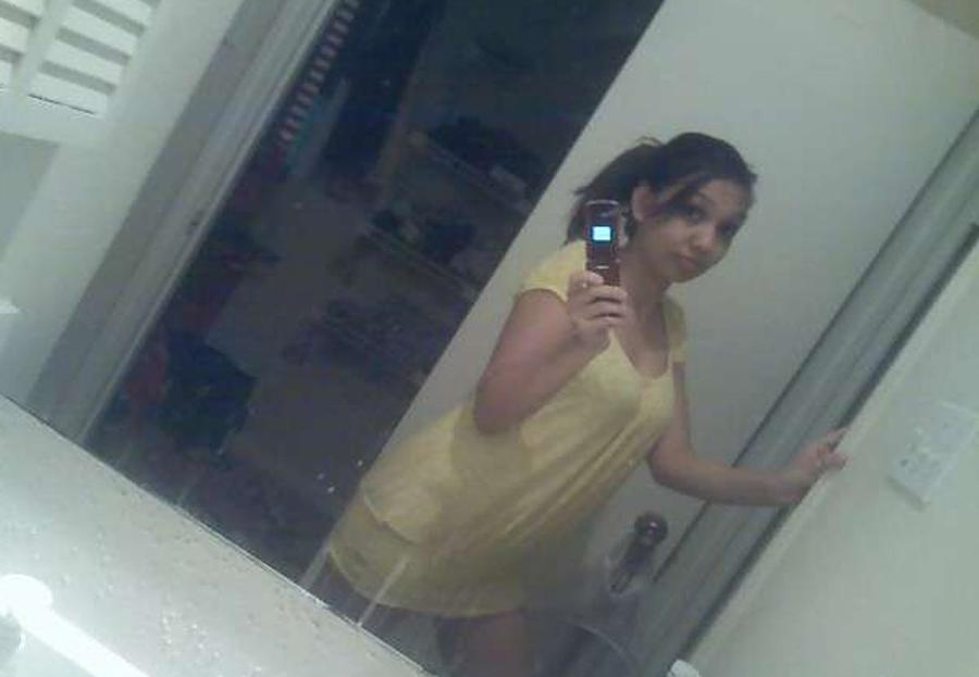 15P Cutie amateur girls showing tits and sweet pussies