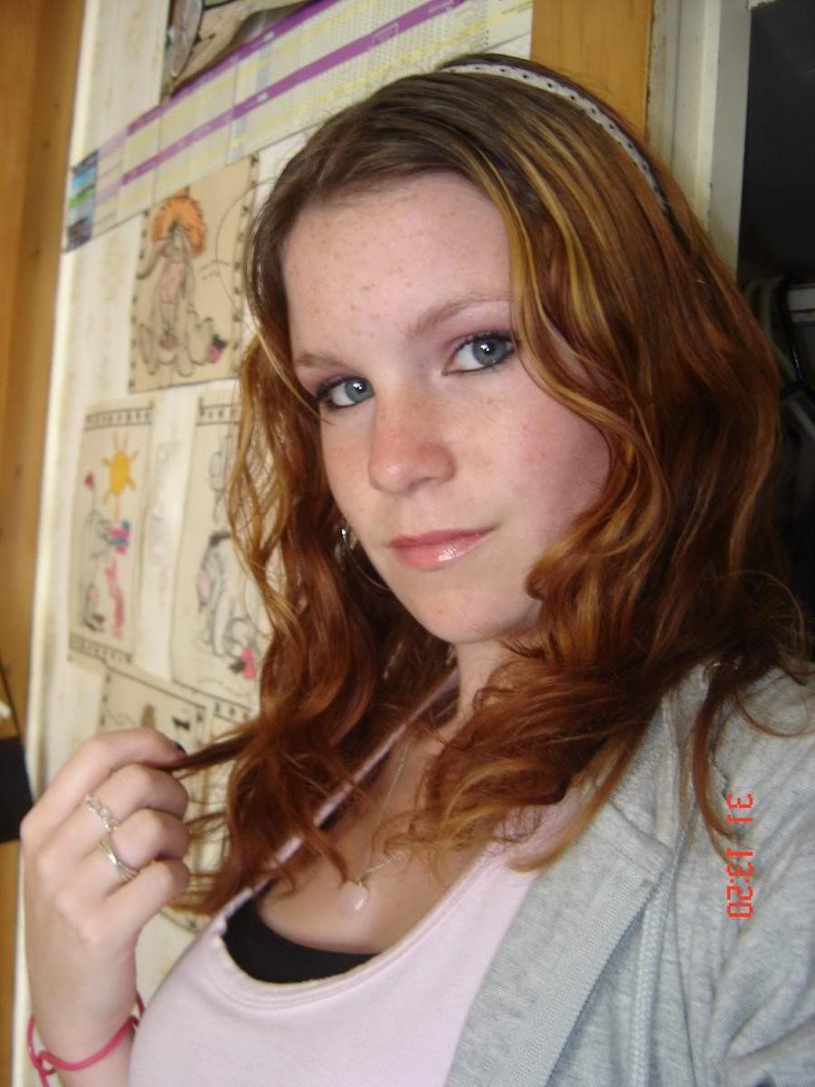 15P Amateur self-shooting teens showing their bodies