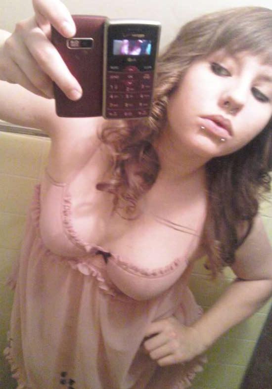 15P Spanish teen selfshooting