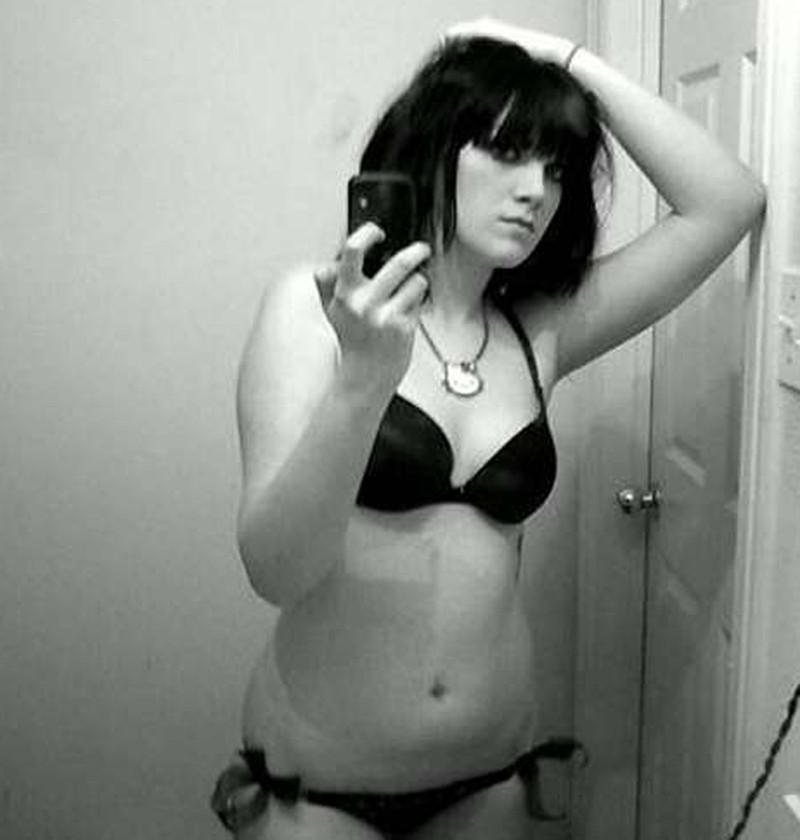 15P Pictures of various hot amateur babes