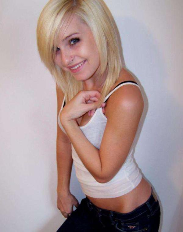 15P Very happy amateur teens with perfect bodies strip
