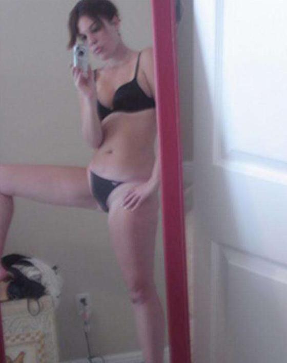 15P Naked and selfshooting