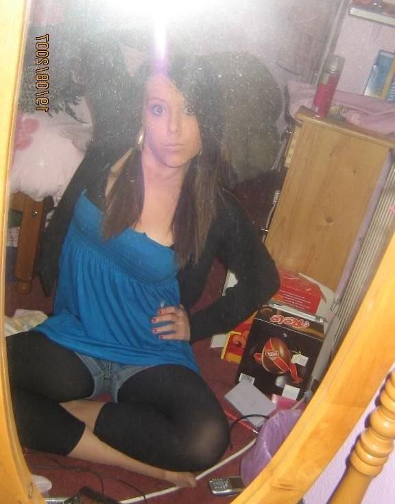 15P Selfshooting hotties
