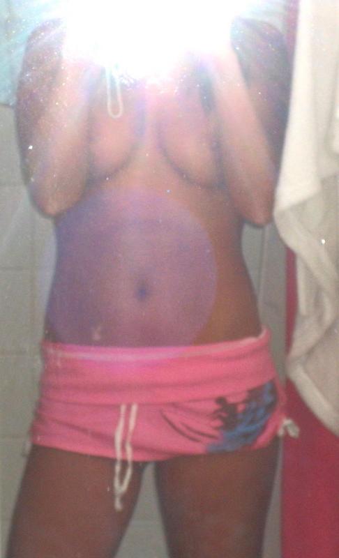 15P Selfshooting hotties