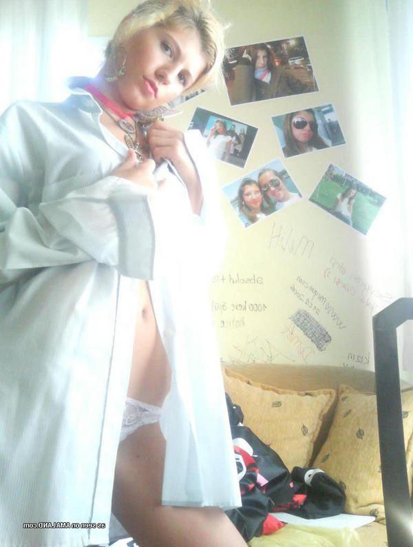 15P Selfshooting hotties