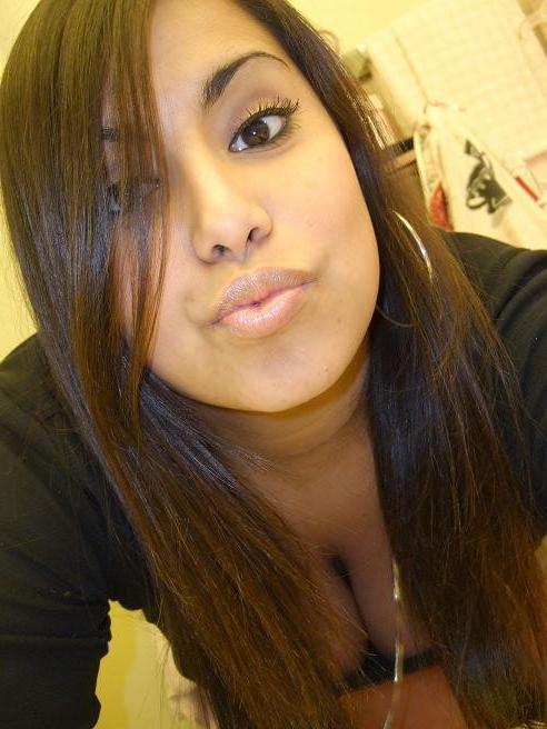 15P Photo set of busty self-shooting babes